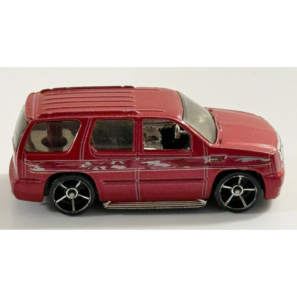 Hot Wheels '07 Cadillac Escalade Kids‎ 1/64 Red Diecast SUV Car